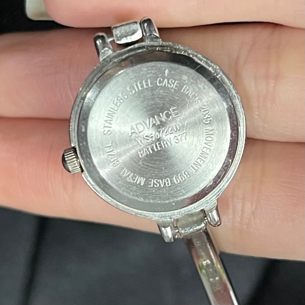 Silver Tone Old Money Aesthetic Watch - Picture 5 of 7